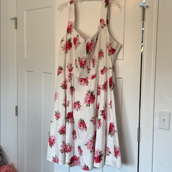 eshakti Dresses & Skirts - Light Floral Sundress NWOT